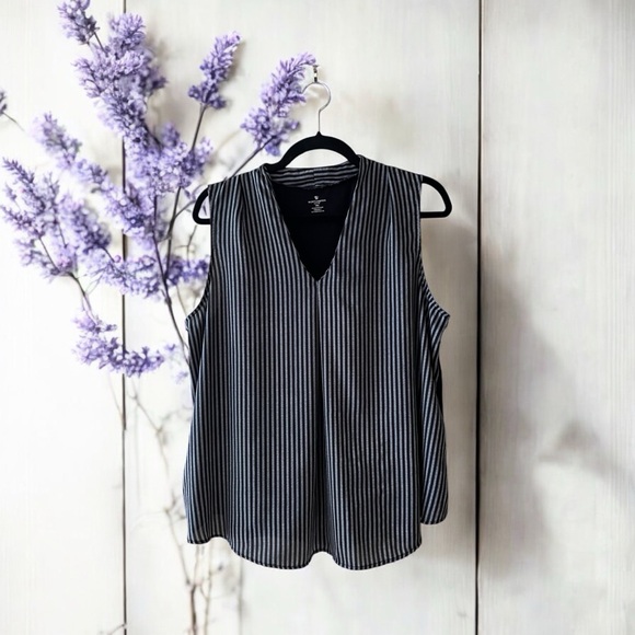 Worthington Petite Black & White Striped Sleeveless Top - Picture 13 of 13